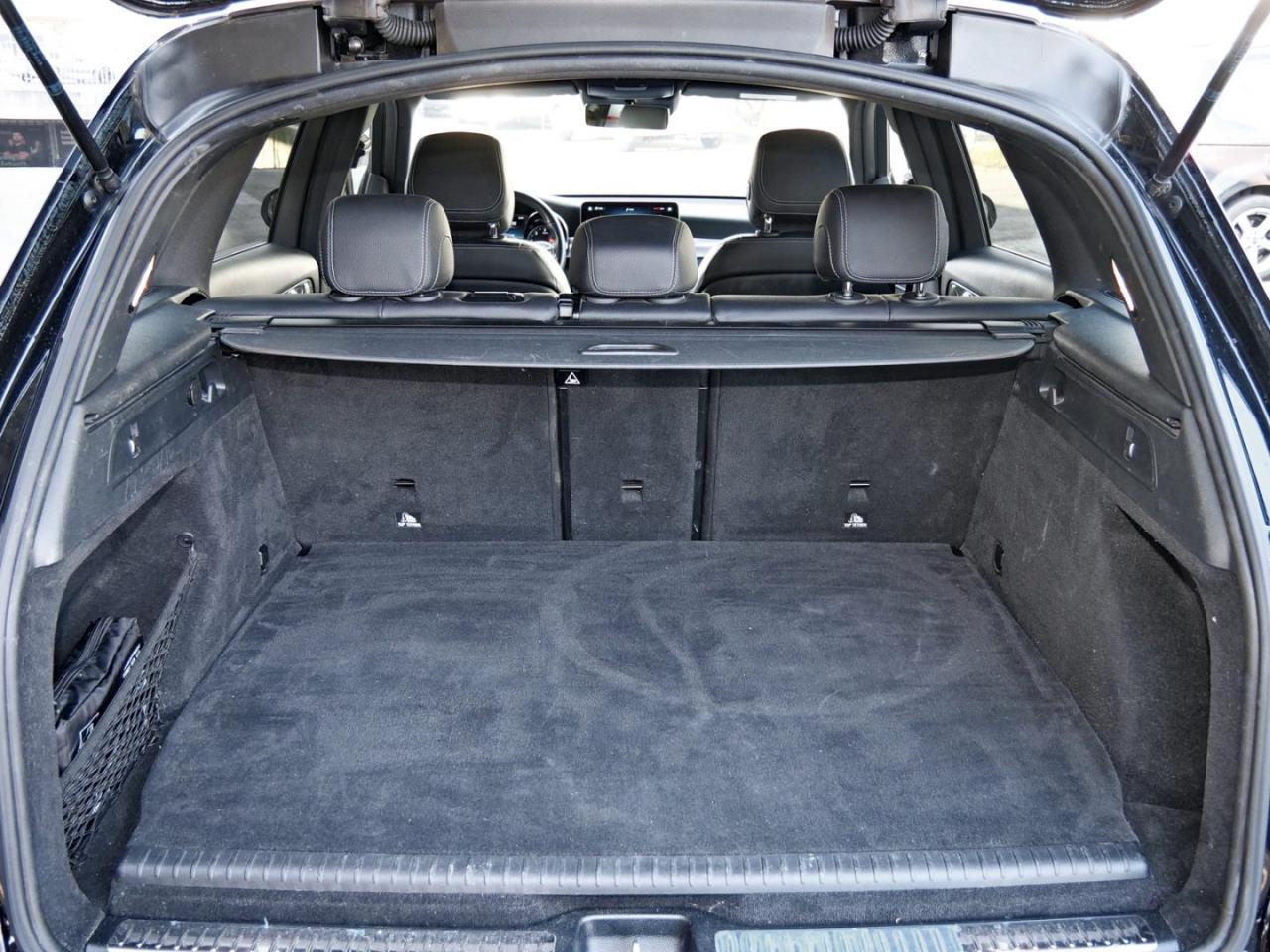 Mercedes-Benz GLC 300 de 4M AMG Night Distronic Burmester 360°