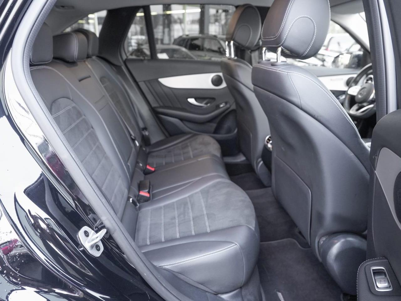 Mercedes-Benz GLC 300 de 4M AMG Navi Distronic Spur-Paket HUD