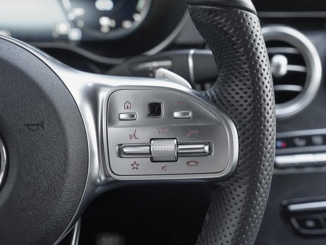 Mercedes-Benz GLC 300 de 4M AMG Navi Distronic Spur-Paket HUD