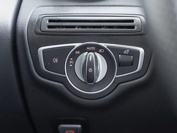 Mercedes-Benz GLC 300 de 4M AMG Navi Distronic Spur-Paket HUD