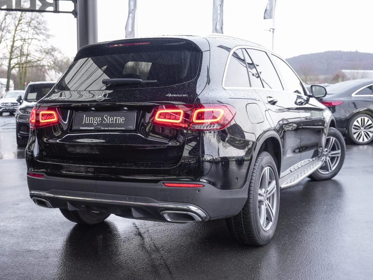 Mercedes-Benz GLC 300 de 4M AMG Navi Distronic Spur-Paket HUD
