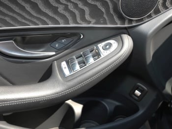 Mercedes-Benz GLC 300 de 4M AMG Distronic AHK Totwinkel 360°