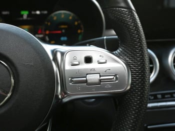 Mercedes-Benz GLC 300 de 4M AMG Distronic Panorama Kamera AHK