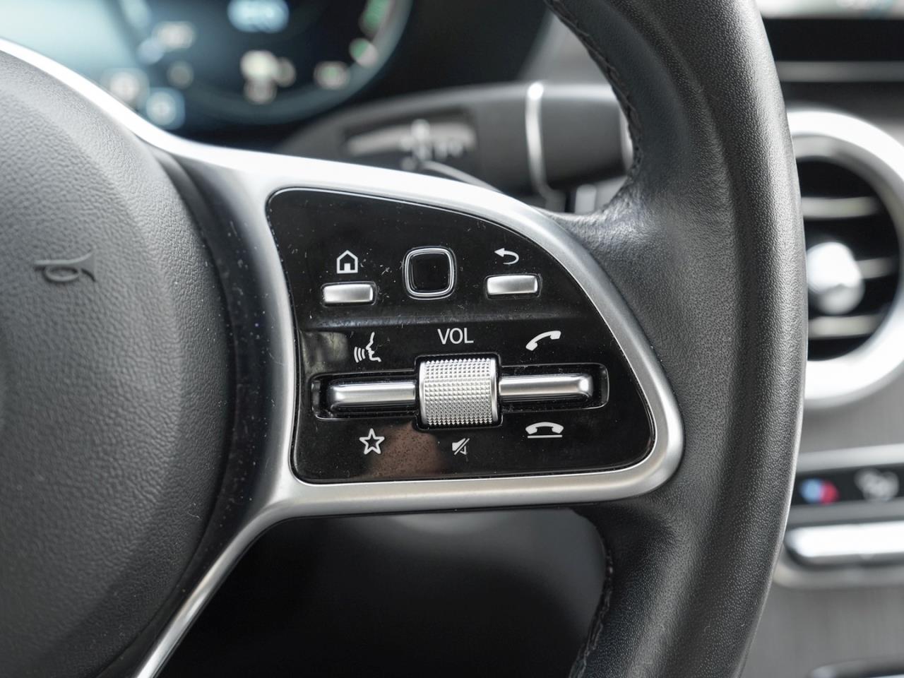 Mercedes-Benz GLC 300 de 4M MBUX Navi+ Kamera Easy-Pack