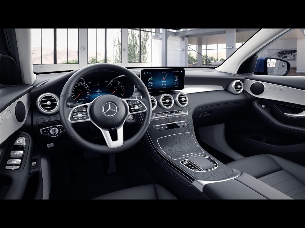 Mercedes-Benz GLC 300 e 4M OFF-ROAD MBUX Navi 360° EasyPack