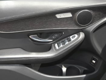 Mercedes-Benz GLC 300 e 4M Exclusive MBUX Navi+ Panorama AHK
