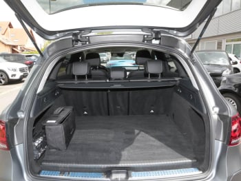 Mercedes-Benz GLC 300 e 4M Exclusive MBUX Navi+ Panorama AHK