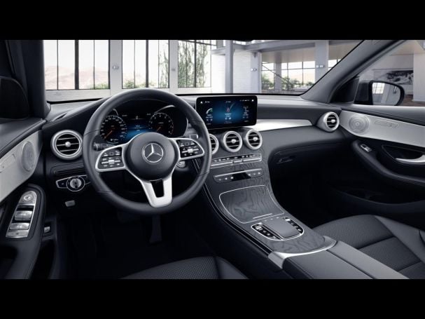 Mercedes-Benz GLC 300 e 4M MBUX Navi+ Distronic HeadUp 360° Mercedes-Benz GLC 300 e 4M MBUX Navi+ Distronic HeadUp 360°