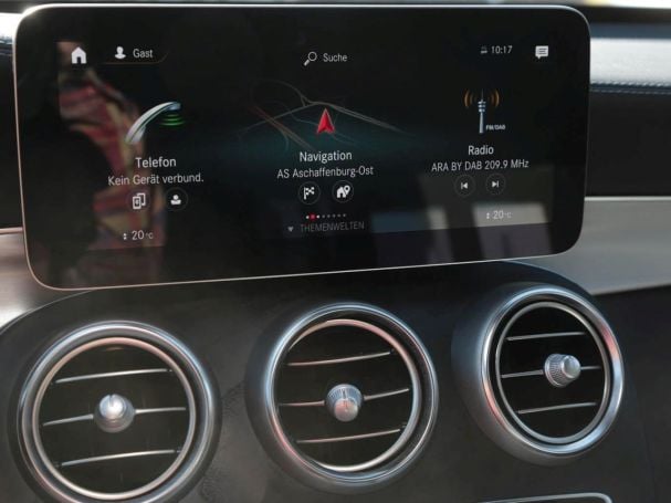 Mercedes-Benz GLC 300 e 4M MBUX Navi+ Distronic HeadUp 360° Mercedes-Benz GLC 300 e 4M MBUX Navi+ Distronic HeadUp 360°