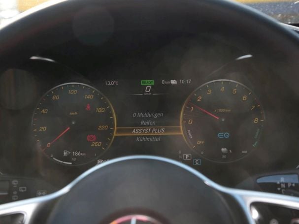 Mercedes-Benz GLC 300 e 4M MBUX Navi+ Distronic HeadUp 360° Mercedes-Benz GLC 300 e 4M MBUX Navi+ Distronic HeadUp 360°