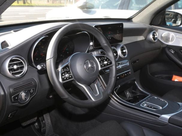 Mercedes-Benz GLC 300 e 4M MBUX Navi+ Distronic HeadUp 360° Mercedes-Benz GLC 300 e 4M MBUX Navi+ Distronic HeadUp 360°