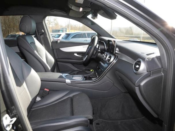 Mercedes-Benz GLC 300 e 4M MBUX Navi+ Distronic HeadUp 360° Mercedes-Benz GLC 300 e 4M MBUX Navi+ Distronic HeadUp 360°