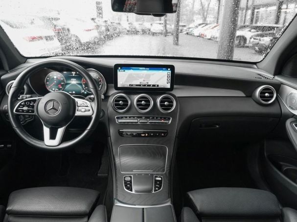 Mercedes-Benz GLC 300 e 4M AMG Panorama Burmester EasyP 360°