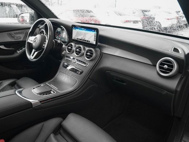 Mercedes-Benz GLC 300 e 4M AMG Panorama Burmester EasyP 360°