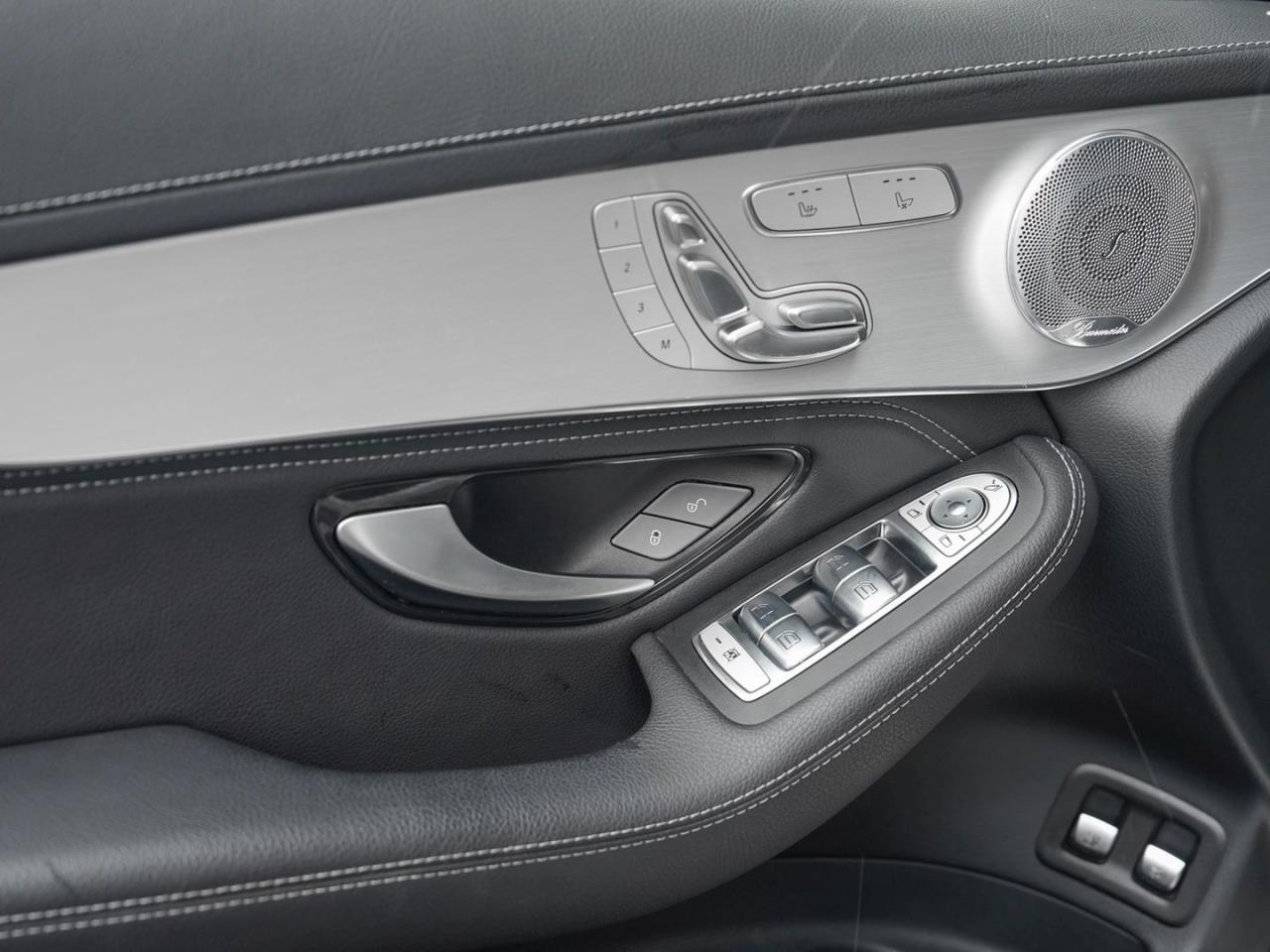 Mercedes-Benz GLC 300 e 4M AMG Panorama Burmester EasyP 360°