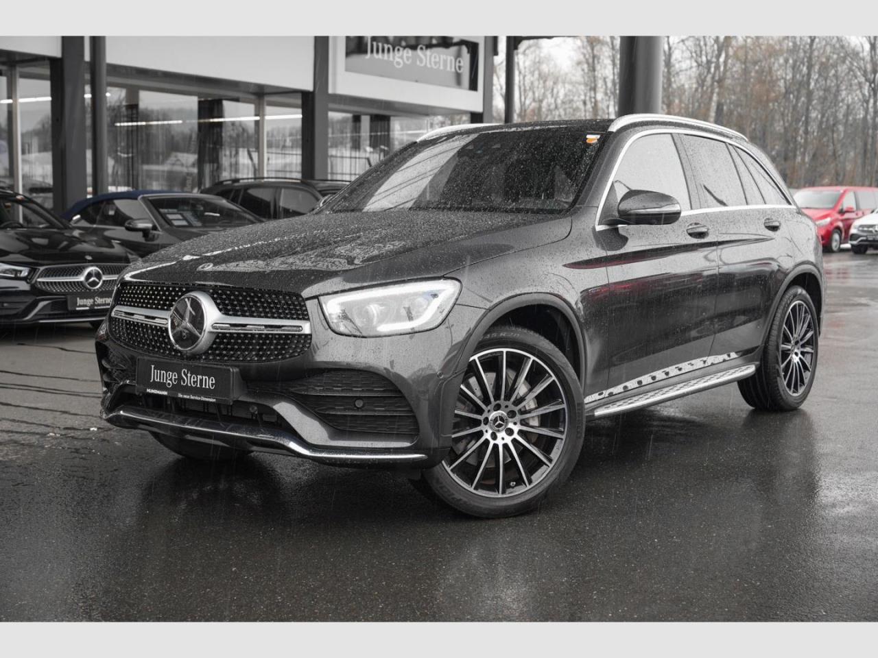 Mercedes-Benz GLC 300 e 4M AMG Panorama Burmester EasyP 360°