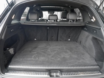 Mercedes-Benz GLC 300 e 4M AMG Panorama Burmester EasyP 360°