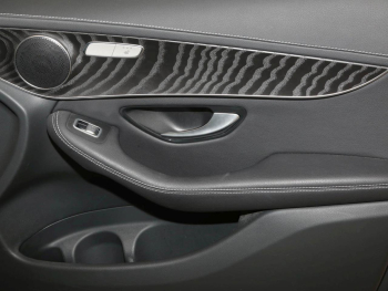 Mercedes-Benz GLC 300 e 4M Exclusive Navi+ Distronic AHK