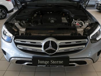 Mercedes-Benz GLC 300 e 4M Exclusive Navi+ Distronic AHK