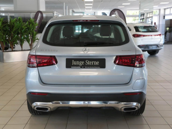 Mercedes-Benz GLC 300 e 4M Exclusive Navi+ Distronic AHK