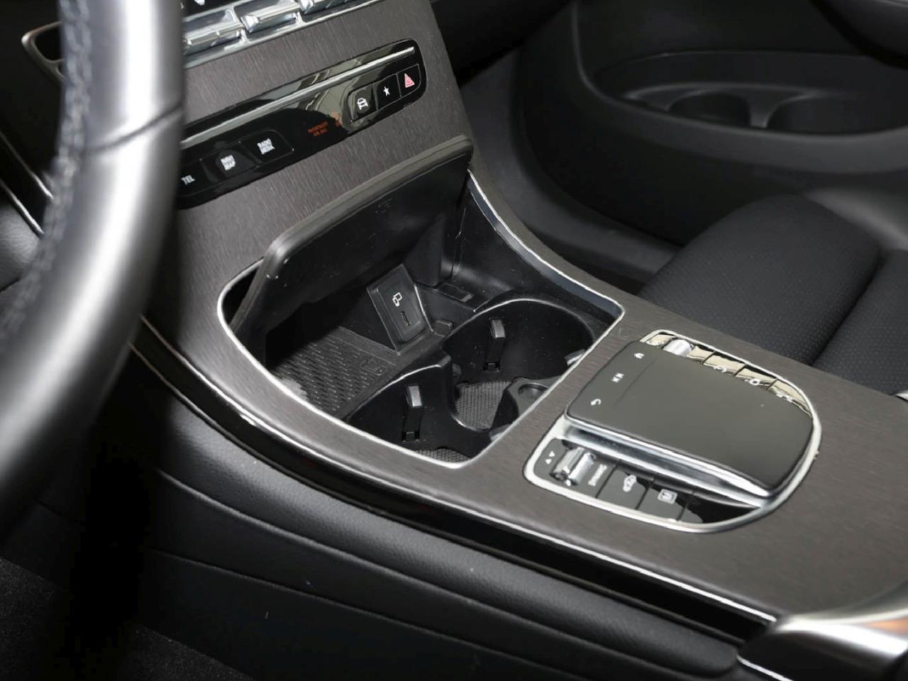 Mercedes-Benz GLC 300 e 4M Night MBUXNavi+ EasyPack 360° AHK Mercedes-Benz GLC 300 e 4M Night MBUXNavi+ EasyPack 360° AHK