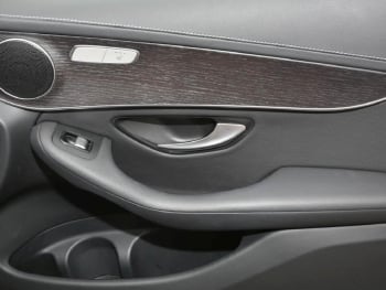 Mercedes-Benz GLC 300 e 4M Night MBUXNavi+ EasyPack 360° AHK