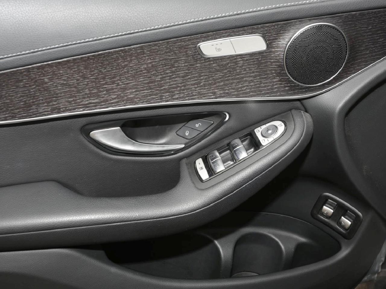 Mercedes-Benz GLC 300 e 4M Night MBUXNavi+ EasyPack 360° AHK