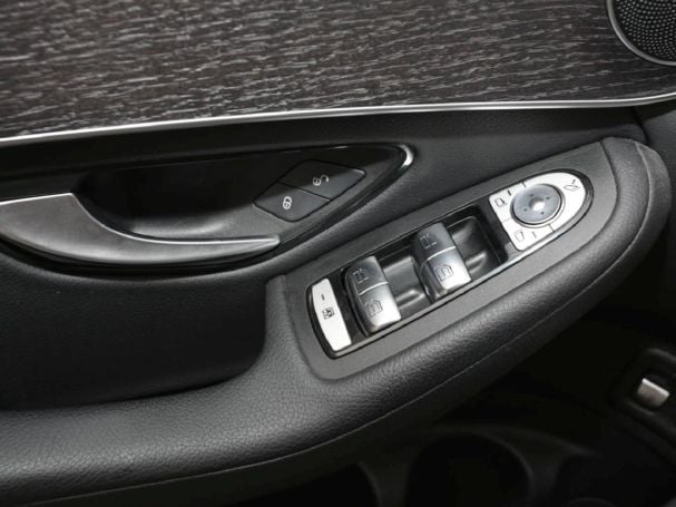 Mercedes-Benz GLC 300 e 4M Night MBUXNavi+ EasyPack 360° AHK