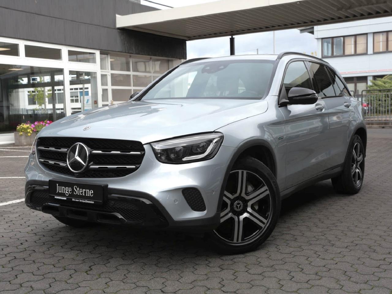 Mercedes-Benz GLC 300 e 4M Night MBUXNavi+ EasyPack 360° AHK Mercedes-Benz GLC 300 e 4M Night MBUXNavi+ EasyPack 360° AHK