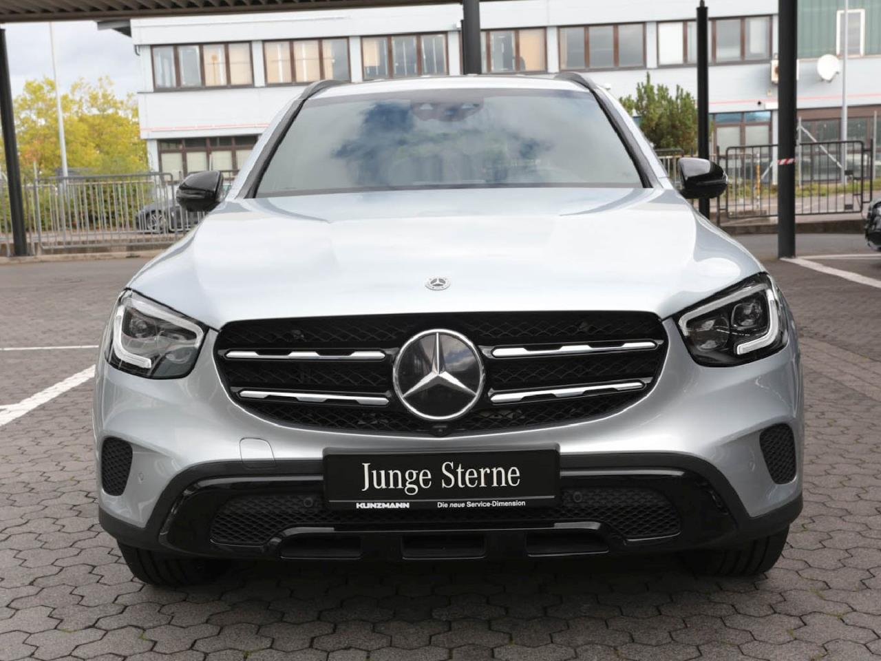Mercedes-Benz GLC 300 e 4M Night MBUXNavi+ EasyPack 360° AHK Mercedes-Benz GLC 300 e 4M Night MBUXNavi+ EasyPack 360° AHK