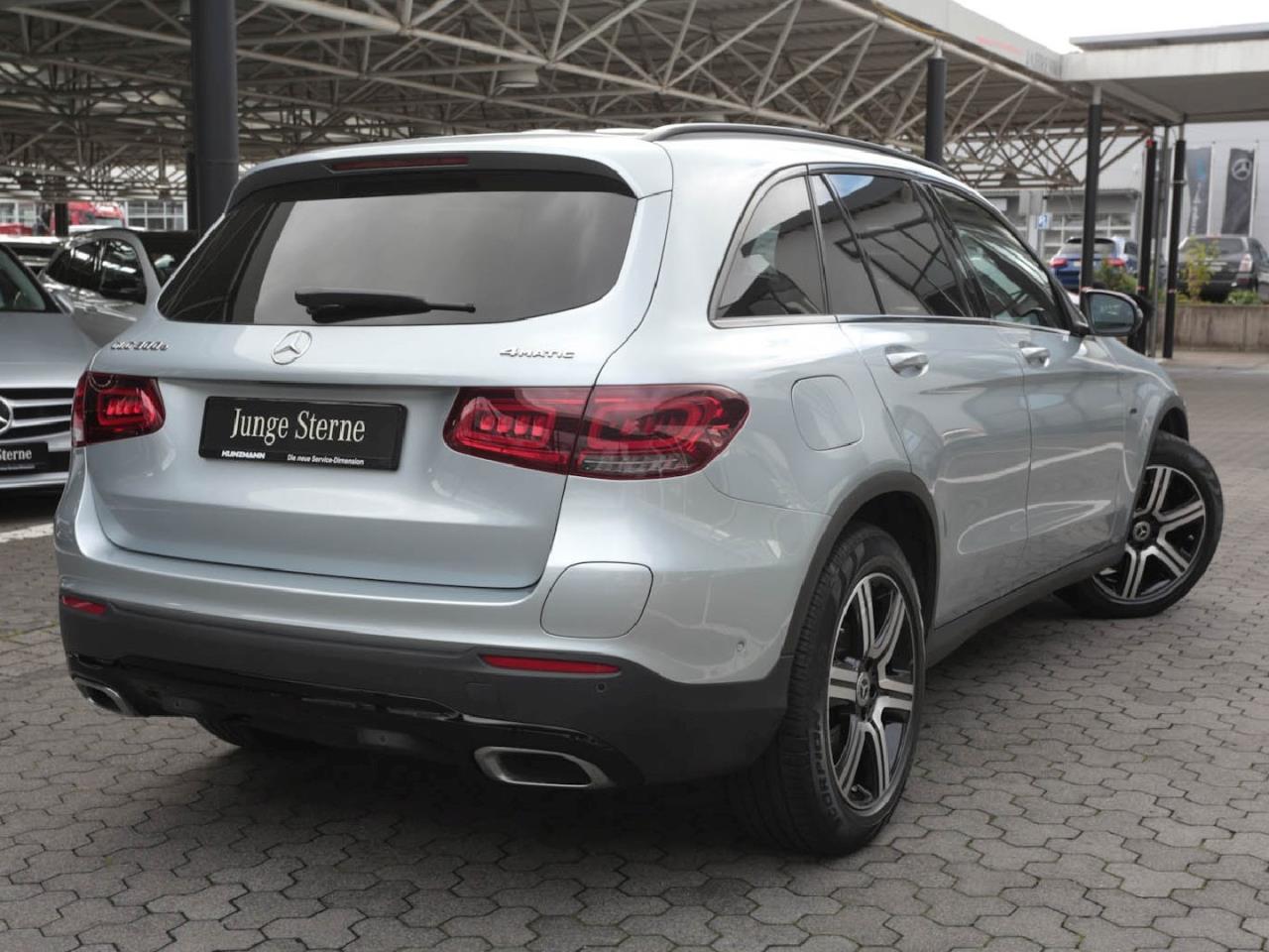 Mercedes-Benz GLC 300 e 4M Night MBUXNavi+ EasyPack 360° AHK