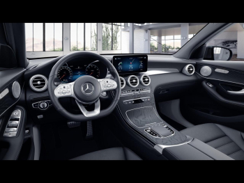 Mercedes-Benz GLC 300 e 4M AMG Night Panorama Kamera Head-Up
