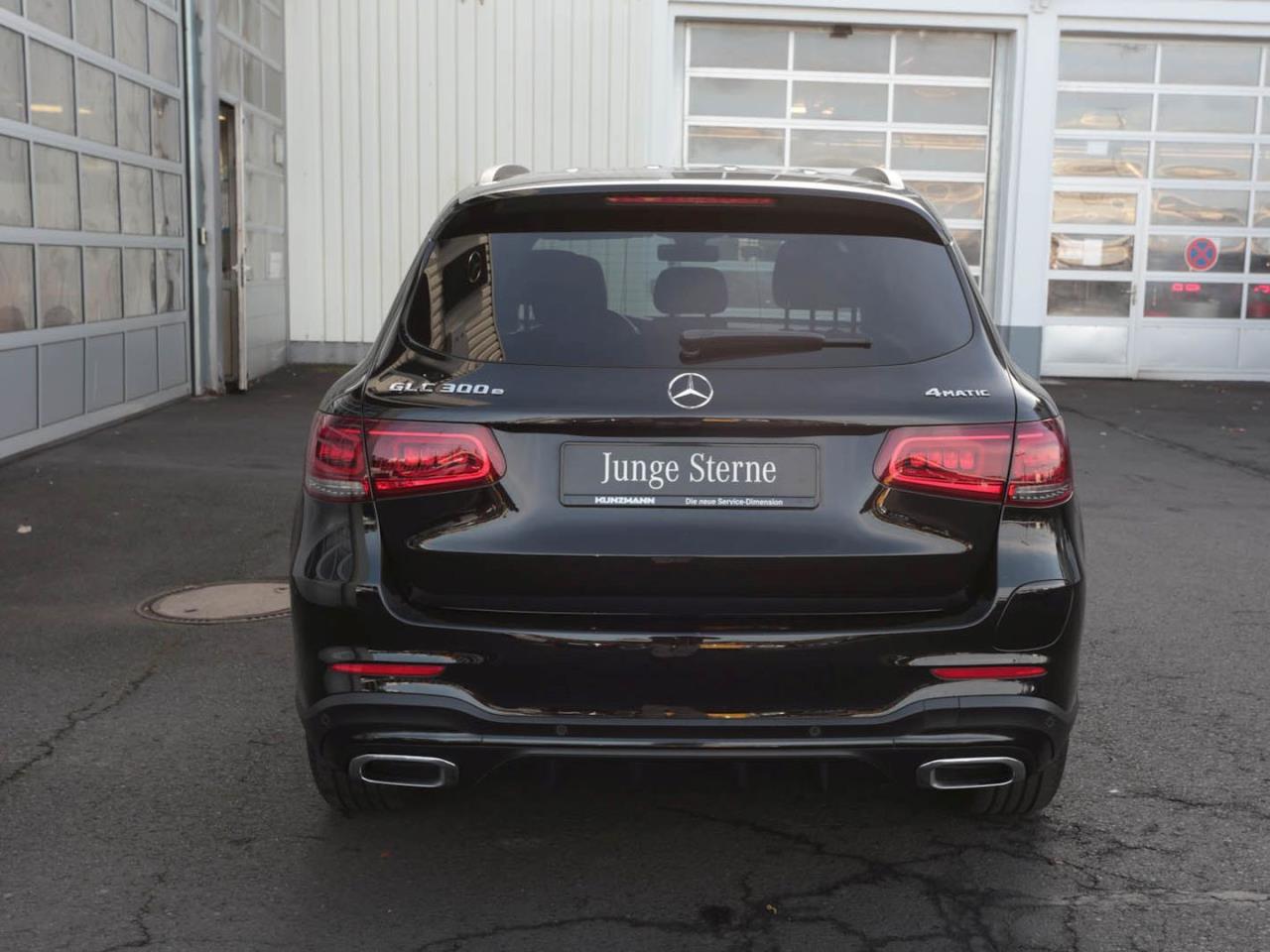 Mercedes-Benz GLC 300 e 4M AMG Night Memory EasyPack ParkP