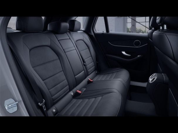 Mercedes-Benz GLC 300 e 4M AMG MBUX Navi+ Kamera Easy-Pack Mercedes-Benz GLC 300 e 4M AMG MBUX Navi+ Kamera Easy-Pack