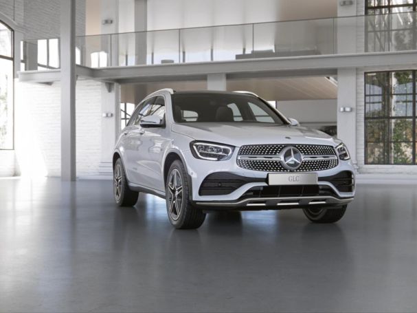 Mercedes-Benz GLC 300 e 4M AMG Panorama Distronic Easy-P 360°