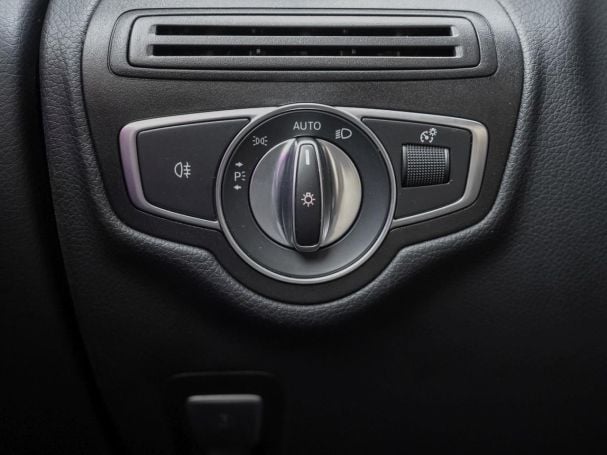 Mercedes-Benz GLC 300 e 4M Exclusive MBUX Navi EasyP AHK ParkP