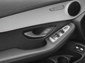 Mercedes-Benz GLC 300 e 4M Exclusive MBUX Navi EasyP AHK ParkP