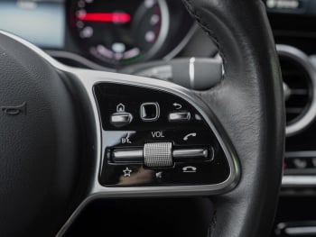 Mercedes-Benz GLC 300 e 4M Exclusive MBUX Navi EasyP AHK ParkP