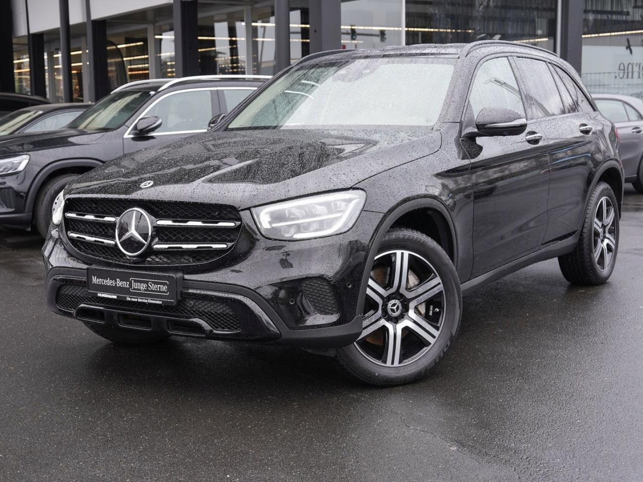 Mercedes-Benz GLC GLC 300 e 4M Geländewagen / SUV schwarz