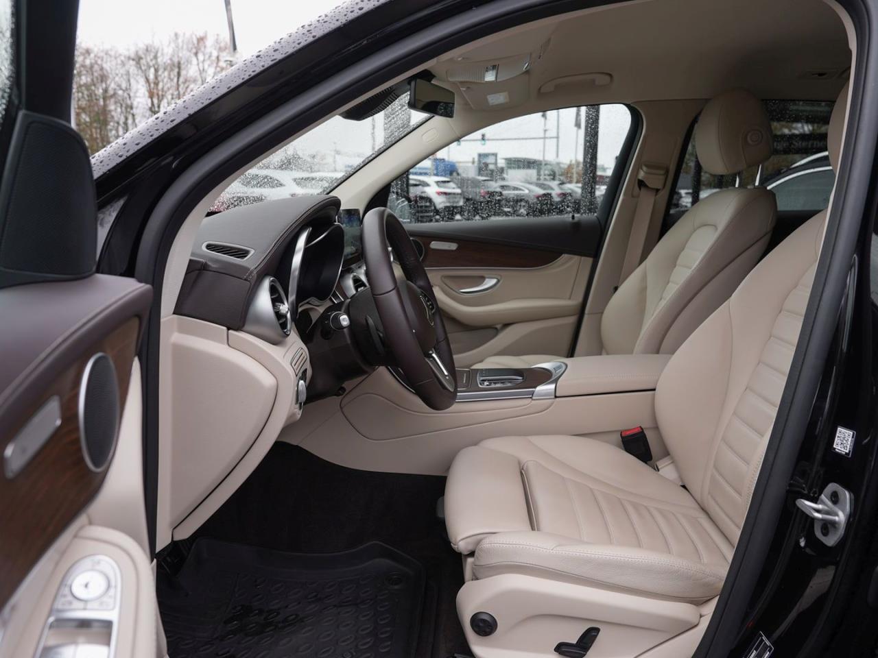 Mercedes-Benz GLC 300 e 4M Exclusive Night Distronic 360° AHK