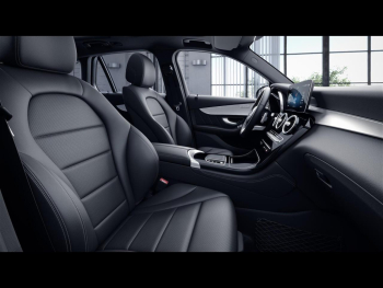 Mercedes-Benz GLC 300 e 4M AMG Night Navi Panorama AHK Kamera