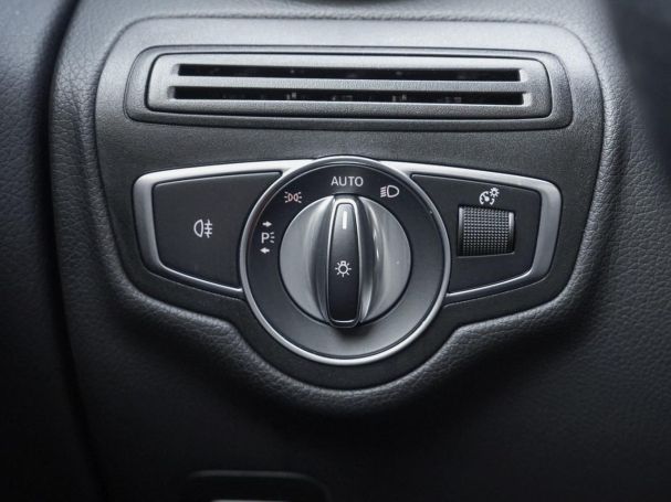 Mercedes-Benz GLC 300 e 4M AMG MBUX Navi Kamera SpurhalteP AHK