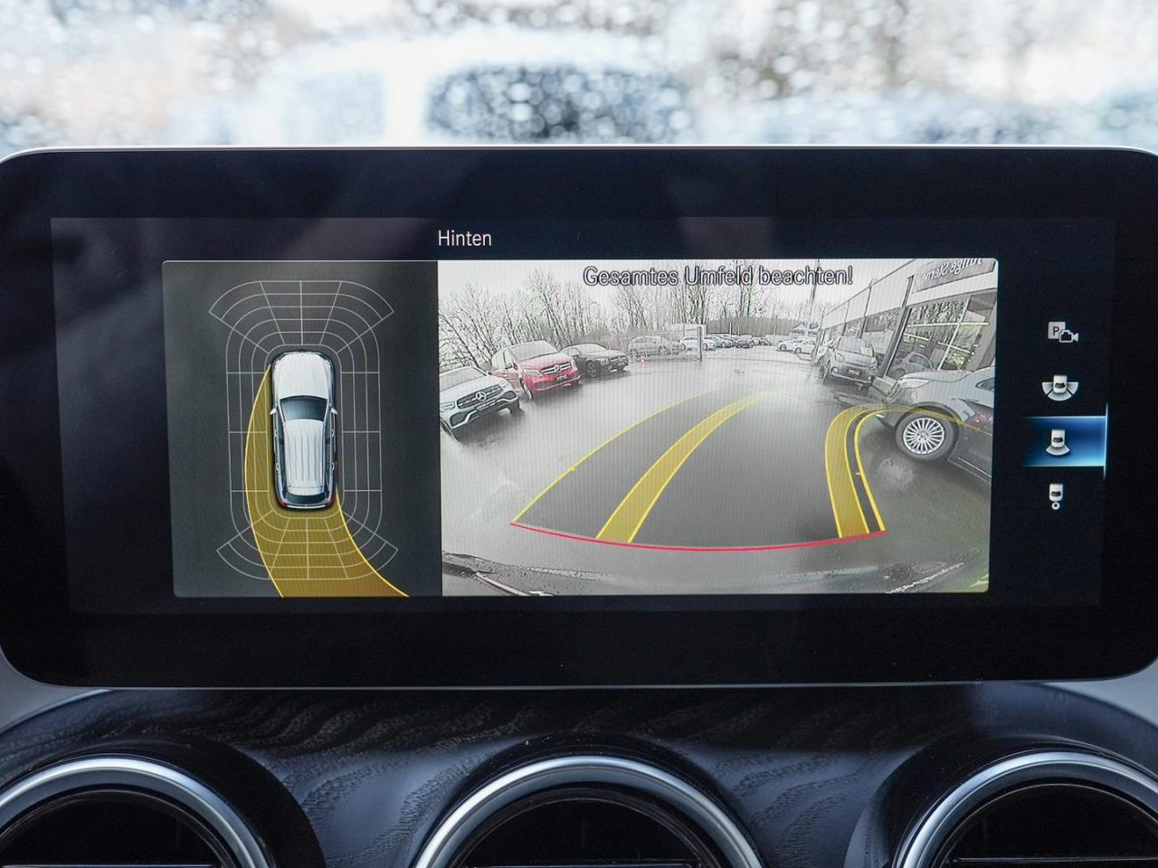 Mercedes-Benz GLC 300 e 4M MBUX Navi Kamera SpurhalteP AHK