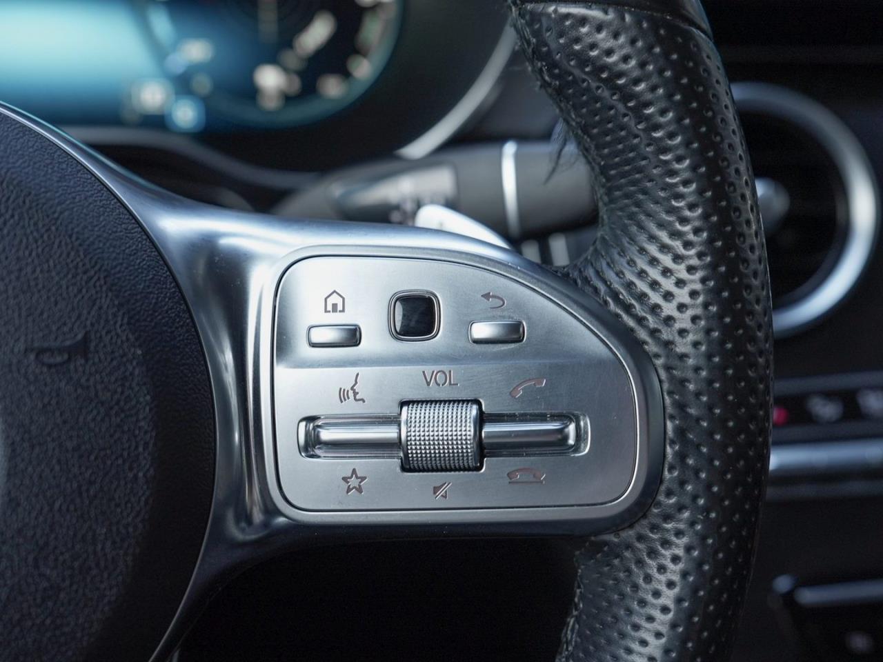 Mercedes-Benz GLC 300 e 4M MBUX Navi Kamera SpurhalteP AHK