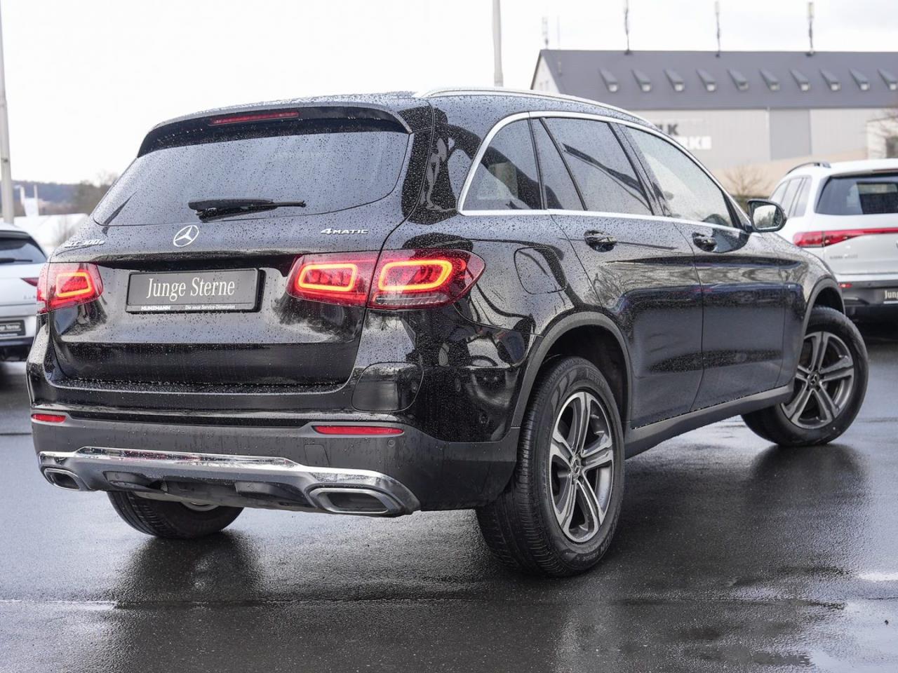 Mercedes-Benz GLC 300 e 4M MBUX Navi Kamera SpurhalteP AHK