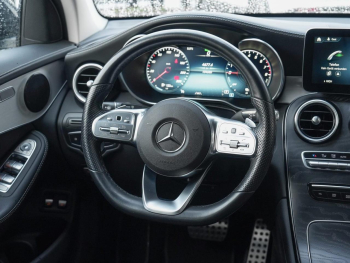 Mercedes-Benz GLC 300 e 4M MBUX Navi Kamera SpurhalteP AHK