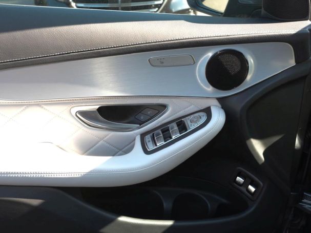 Mercedes-Benz GLC 300 e 4M AMG MBUXNavi+ Panorama EasyPack 360° Mercedes-Benz GLC 300 e 4M AMG MBUXNavi+ Panorama EasyPack 360°