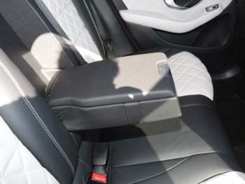 Mercedes-Benz GLC 300 e 4M AMG MBUXNavi+ Panorama EasyPack 360°