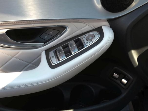 Mercedes-Benz GLC 300 e 4M AMG MBUXNavi+ Panorama EasyPack 360° Mercedes-Benz GLC 300 e 4M AMG MBUXNavi+ Panorama EasyPack 360°