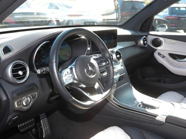 Mercedes-Benz GLC 300 e 4M AMG MBUXNavi+ Panorama EasyPack 360° Mercedes-Benz GLC 300 e 4M AMG MBUXNavi+ Panorama EasyPack 360°